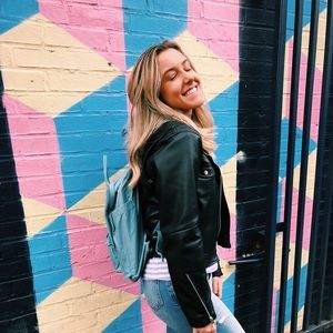 Meet your Posher, Emilee